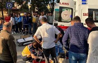 Otomobilin çarptığı kadın yaralandı