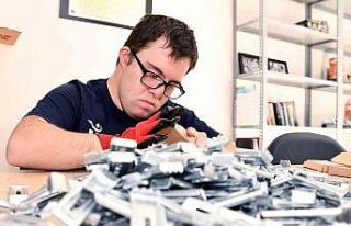 Özel bireylerin ellerinden 12 buçuk milyon parça...