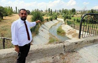 Özükavak beldesinde dere ıslah çalışması tamamlandı