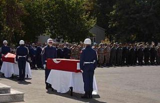 Paraşüt kazasında hayatını kaybeden iki astsubay...