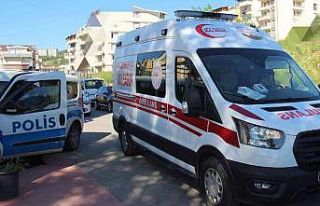 Parkta oynarken 20 metrelik yokuştan yuvarlanan çocuk...