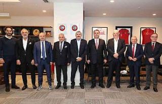 Paul Philipp’ten Başkan Mehmet Büyükekşi’ye...