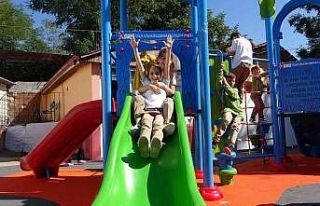 Plastik Atıklar şimdi de Trabzon’da oyun parkına...