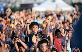 Rafadan Tayfa Altındağlı çocuklarla buluştu