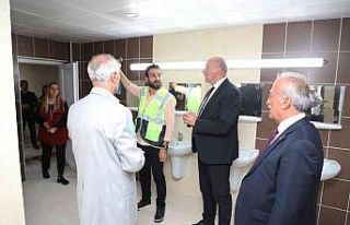 Rektör Çomaklı, üniversite yerleşkesinde bulunan...