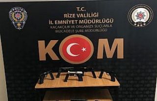 Rize’de durdurulan bir araçtan 15 adet ruhsatsız...