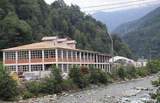 Rize’ye 2 yeni çay fabrikası daha yapılıyor