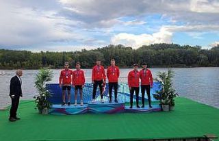 Sakarya Büyükşehir kano sporcularından tarihi...