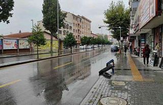 Sakarya’da yağış etkili oluyor