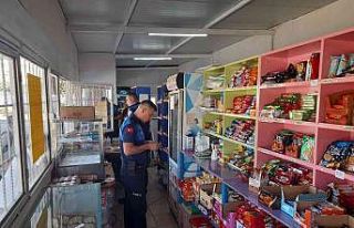 Salihli’de zabıtadan okul kantinlerine denetim