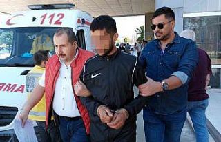 Samsun’da bir kişiyi silah kabzası ile kafasından...