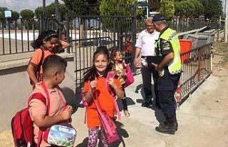 Sarıgöl’de jandarmadan okul servislerine denetim