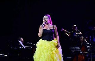 Şarkıcı Nilüfer’in TikTok isyanı: "Takipçim...