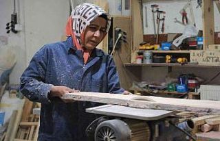 Sedir imalatı yapan kadın girişimci tek başına...