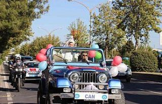 Şehit uzman çavuşun oğluna özel sünnet konvoyu