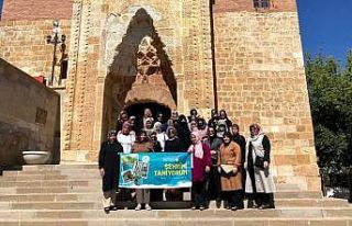 Şehrin güzelliklerini keşfediyorlar