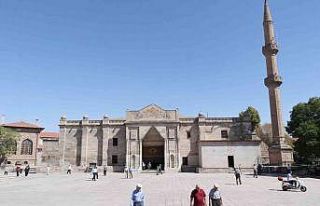 Selçuklu mimarisi Ulu Cami 6 asırdır tüm ihtişamıyla...