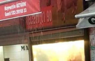 Sıcaklardan bunalan Rizeli yağmur yağınca sokak...