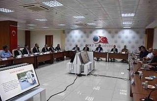 Siirt Valisi Hacıbektaşoğlu başkanlığında okul...