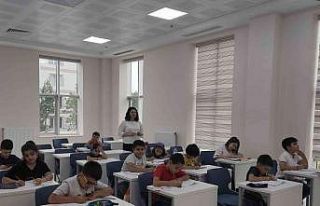 Sincan’da öğrenciler ücretsiz İngilizce kurslarıyla...