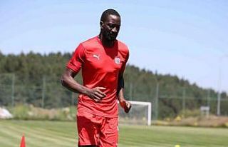 Sivassporlu Mustapha Yatabare’nin acı günü!