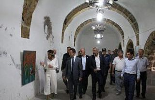 Taşhan, Karma Resim Sergisi’ne ev sahipliği yaptı