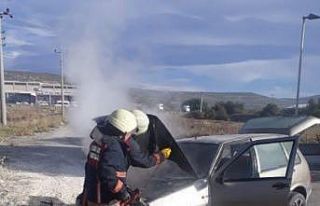 Tavşanlı’da yanan araç kısa sürede söndürüldü