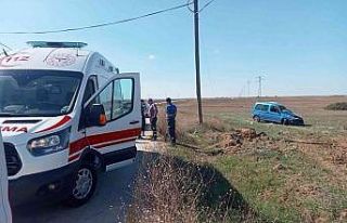 Tekirdağ’da hafif ticari araç tarlaya uçtu: 2...