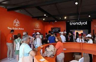 TEKNOFEST’te yer alan Refik Anadol sergisine ilgi