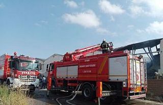 Tekstil fabrikasında korkutan yangın