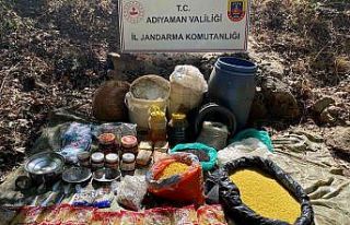 Terör örgütüne ait yaşam malzemeleri ele geçirildi