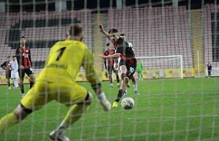 TFF 3. Lig: Eskişehirspor: 3 - Hacettepe 1945: 4