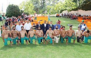 Toroslar’da karakucak güreşleri yoğun ilgi gördü