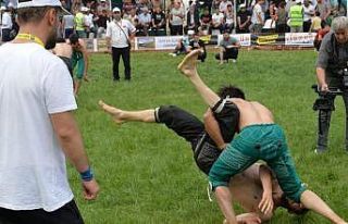 Tortum’da karakucak güreşleri