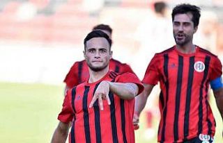 Turgutluspor evinde 3 puanı 3 golle aldı