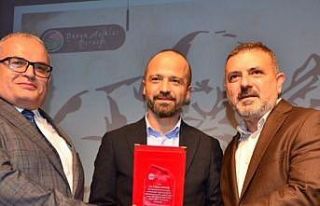 Türk Dünyası Aşık Edebiyatı’na Hizmet Ödülü...