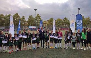 U-13 Kız Futbol Turnuvası’nın Kocaeli Kadın...