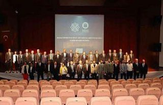 Üniversitelerdeki akredite istişaresi