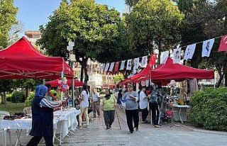 Üretici kadınlar açılan stantlarda kazanıyor