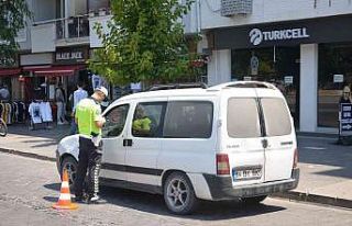 Uşak’ta bin 275 araç sürücüsüne para cezası...
