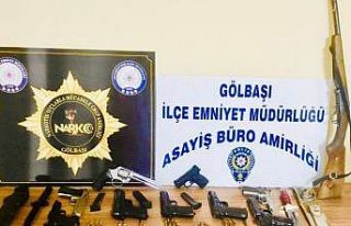 Uyuşturucu denetimlerinde silahlar ele geçirildi