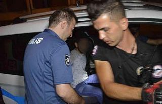 Uyuşturucuyla yakalanan 2 şahıs gözaltına alındı