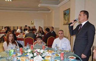 Vali Akbıyık gazi ve şehit aileleri ile bir araya...