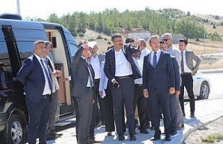 Vali Çelik, “Tavşanlı-Emet yolunun tamamı 2023...