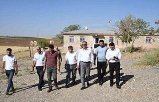 Vali Çuhadar, köylerde incelemelerde bulundu