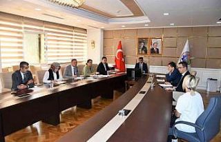 Vali Gürel, vatandaşların sorunlarını dinleme...