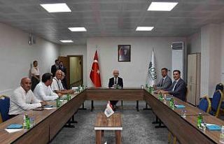 Vali Karadeniz’den Akhisar’da yoğun tempo