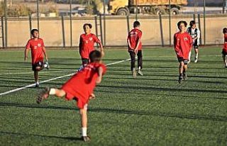 Van Büyükşehir Belediyesi U-14 futbol takımı...