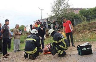 Yağış kazayı beraberinde getirdi, TEM’de tır...