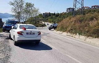Yalova’da ciple otomobil kafa kafaya çarpıştı:...